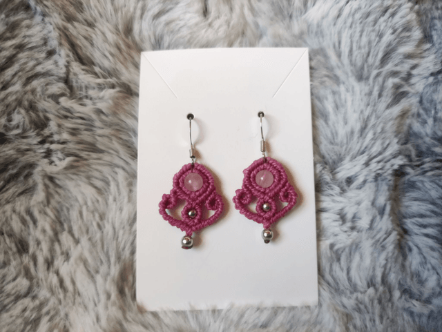 Boucles d'oreilles roses avec quartz rose