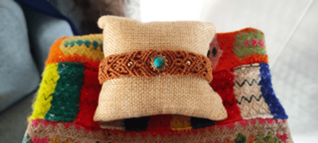 Bracelet couleur marron orangé avec turquoise