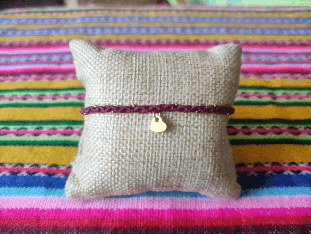 Bracelet prune avec coeur et perles 